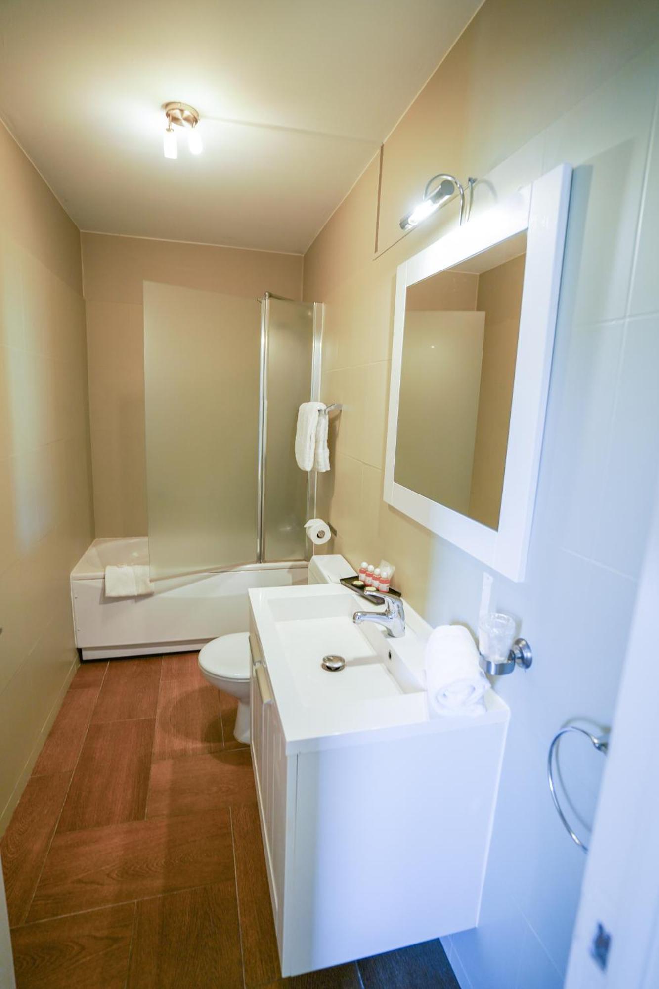 Hotel Au Comte De Mercy Oupeye Phòng bức ảnh